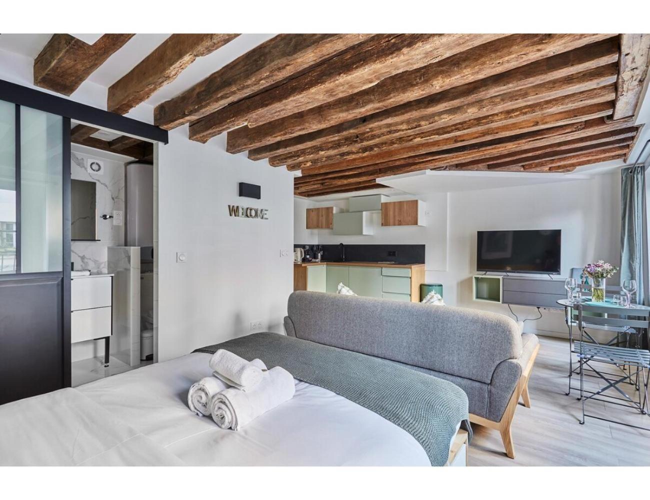 Center Of By Prestige Apartment Paris